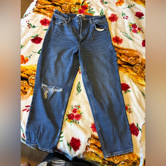 The Mom High Rise A&F - Picture 1 of 4